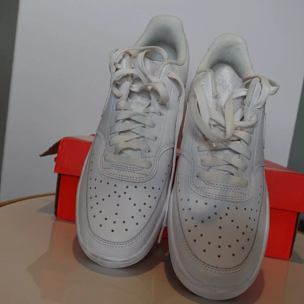 Nike Court Vision Low Next Nature Sneakers Shoes Women's size 8.5 White NEW